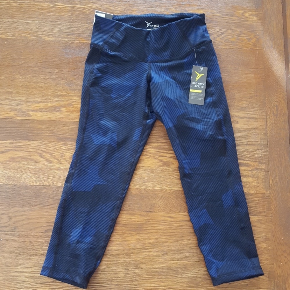 Old Navy Active Cropped leggings